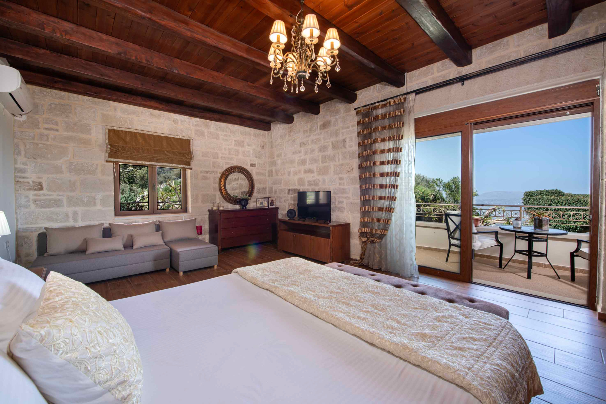 Geroulios Kastro Villa Complex 